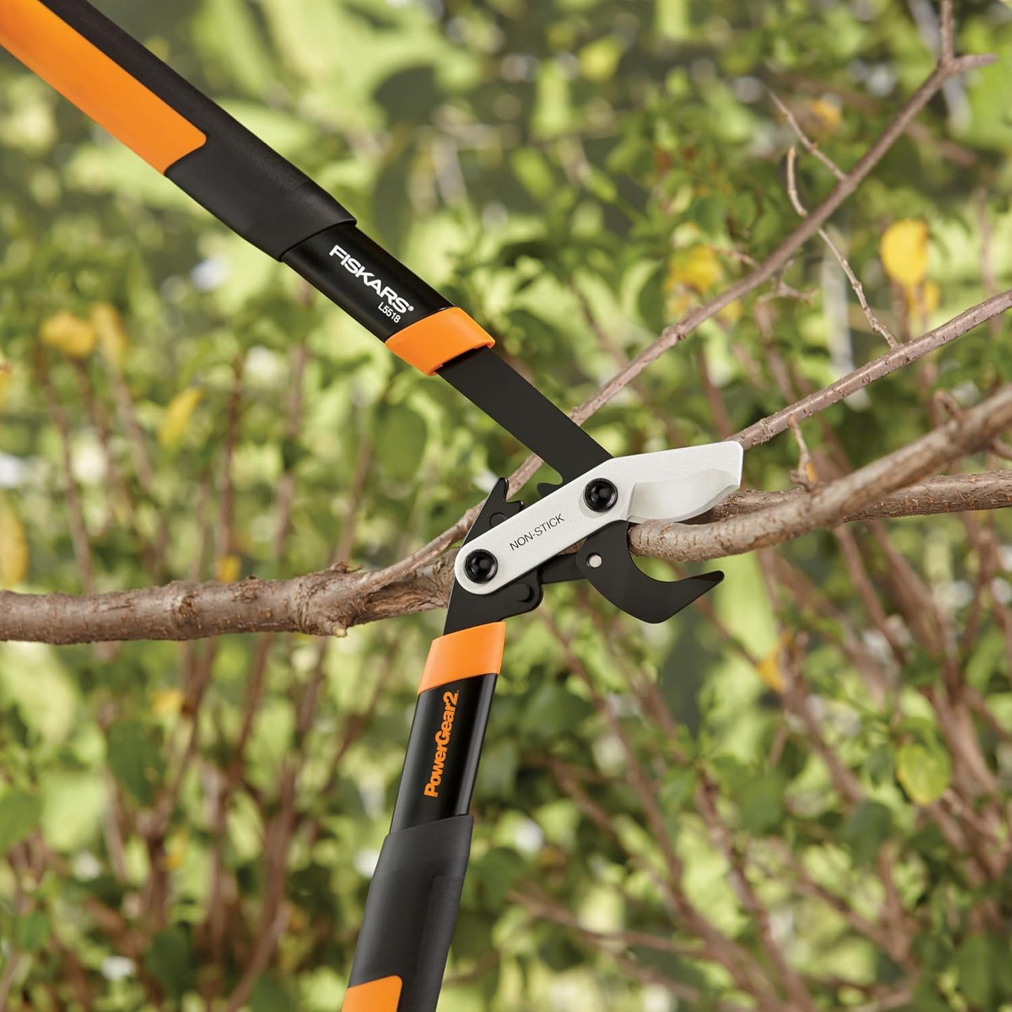 Fiskars 32-Inch Loppers for Tree Trimming, Heavy Duty, Low-Friction Sharp Steel Blade, Branch Cutter up to 2-Inch Diameter Cut Capacity, PowerGear2 Technology that Multiplies Power for Less Effort