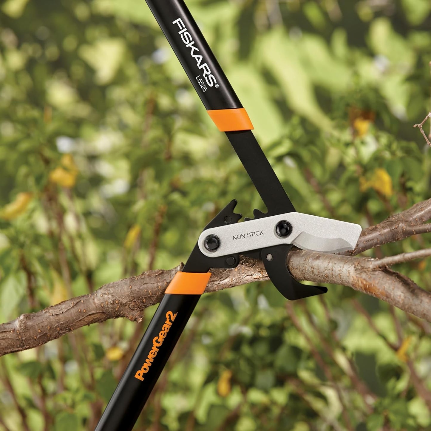 Fiskars 32-Inch Loppers for Tree Trimming, Heavy Duty, Low-Friction Sharp Steel Blade, Branch Cutter up to 2-Inch Diameter Cut Capacity, PowerGear2 Technology that Multiplies Power for Less Effort