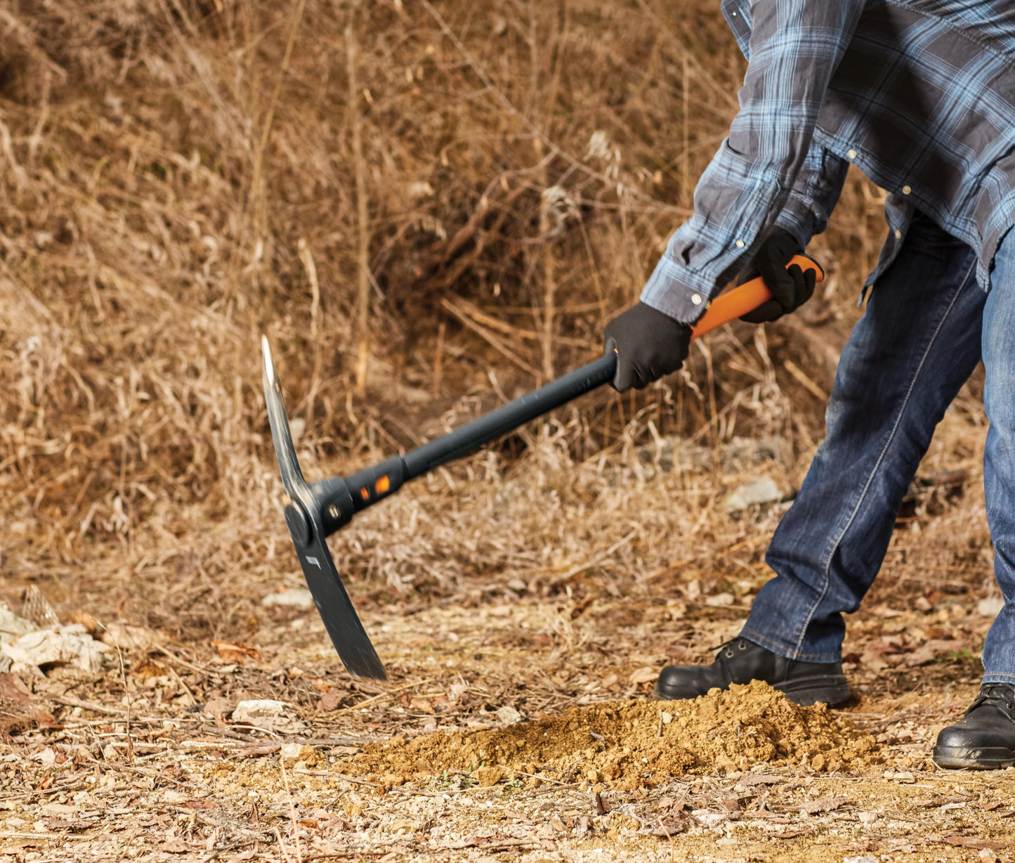 Fiskars 8 lb. Splitting Maul - 36" Shock-Absorbing, Comfort Grip Handle - Rust Resistant Forged Steel Blade - Wood Splitter Maul for Hardwood - Split Wood for Campfires - Bushcraft Gear