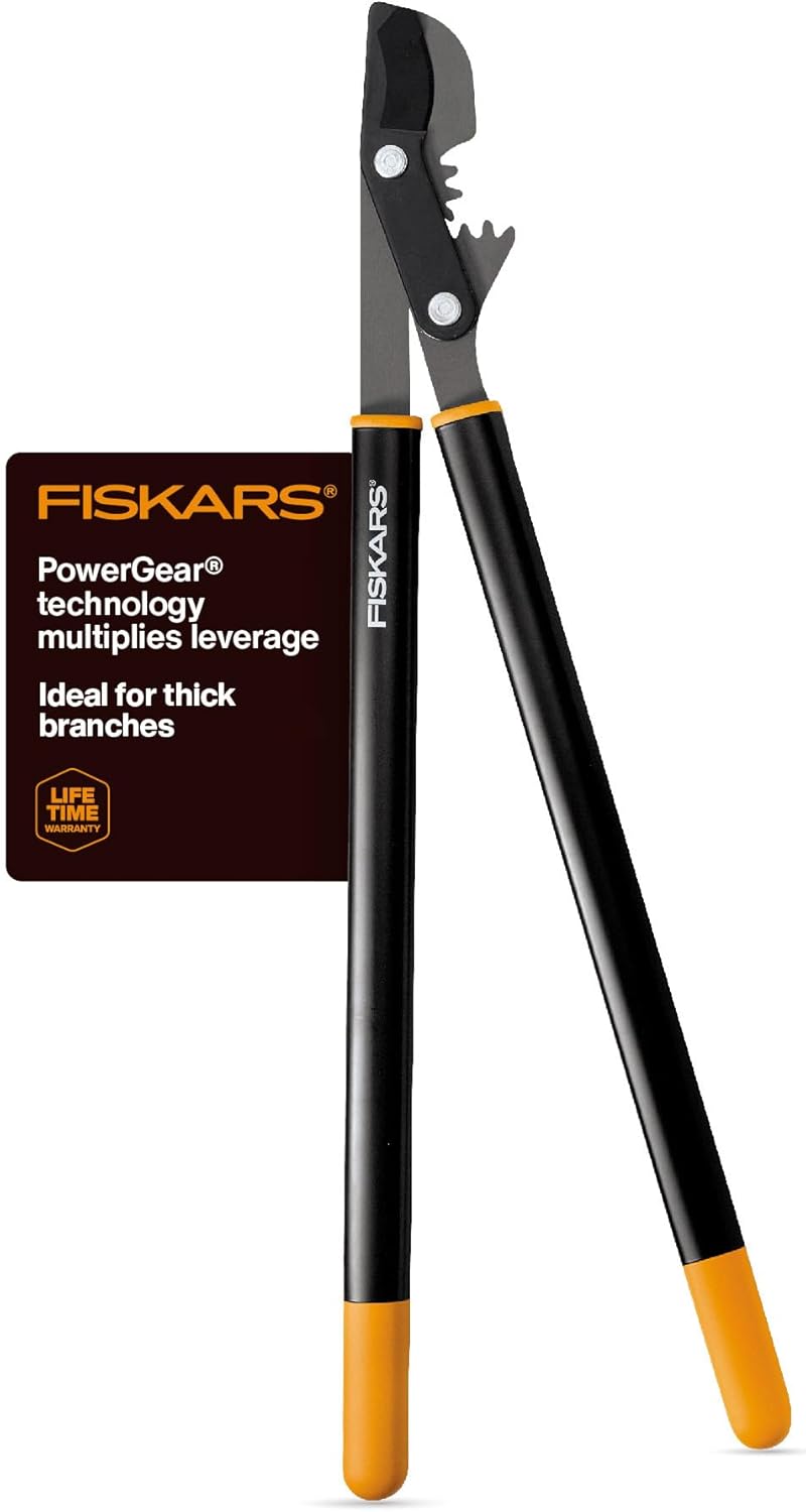 Fiskars 15-Inch PowerGear Loppers, Sharp Steel Blade Bush and Tree Trimmer, Cuts up to 1.25-Inch Diameter Branches, Rust Resistant and Lightweight Pruner, Yard Tools for Gardening