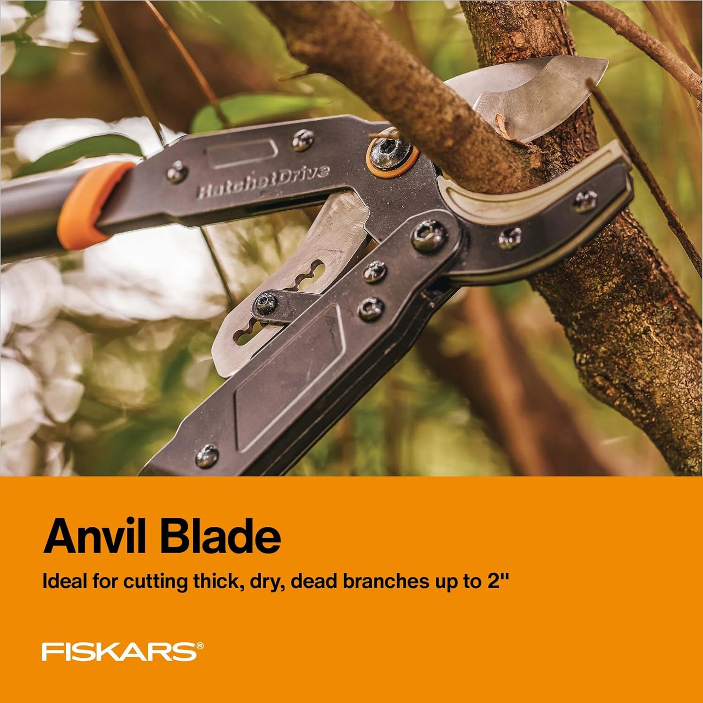 Fiskars 15-Inch PowerGear Loppers, Sharp Steel Blade Bush and Tree Trimmer, Cuts up to 1.25-Inch Diameter Branches, Rust Resistant and Lightweight Pruner, Yard Tools for Gardening