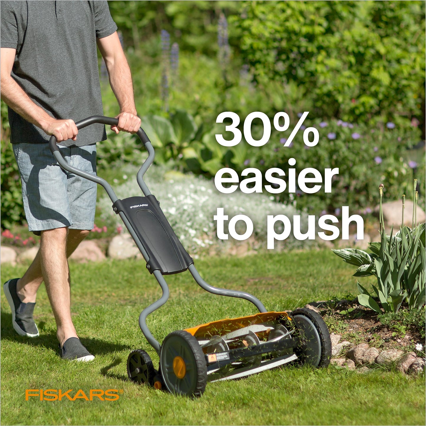 Fiskars Push Mower - 18" Cut Width Manual Reel Mower with No Motor - Grass Cutter with Steel Blades that Stay Sharp - Eco-Friendly Lawn Care